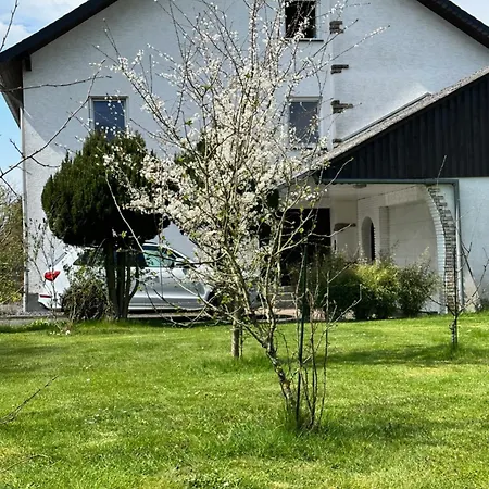 Familienfreundliche Ferienwohnung *